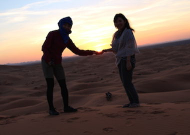 モロッコ、サハラ砂漠の日没